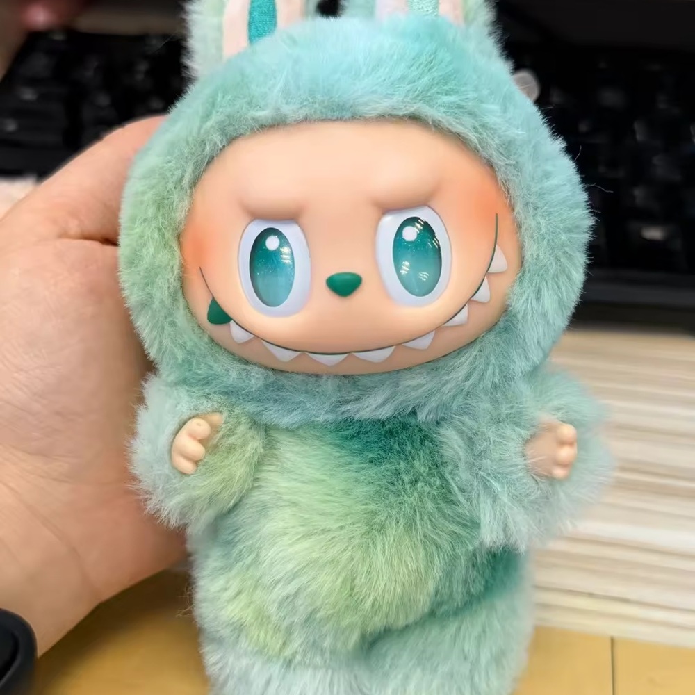 Authentic Unboxed Labubu Big Into Energy Series - ALL Identity CONFIRMED! - Picture 4 of 8